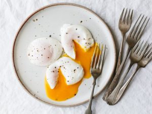How-Many-Calories-in-An-Organic-Egg